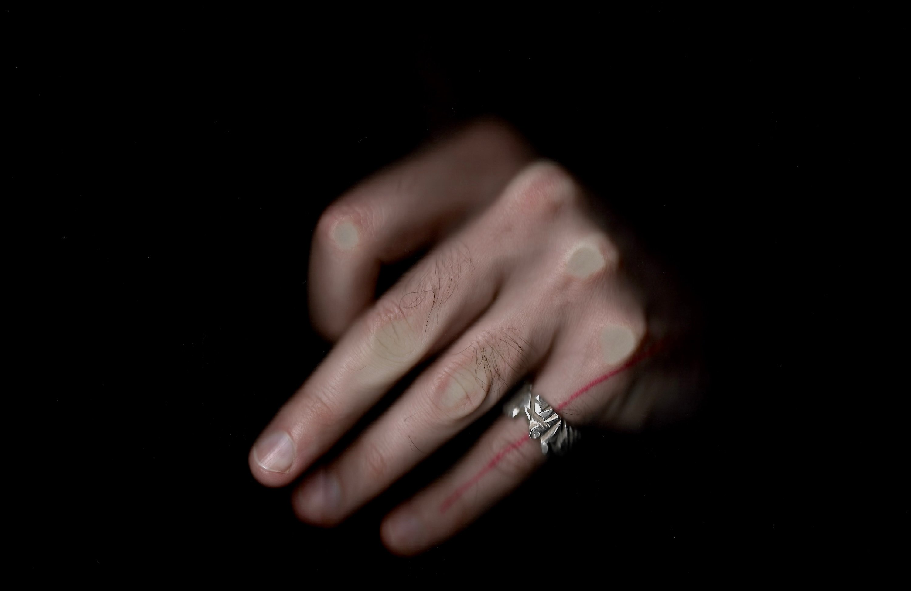 Hand 2