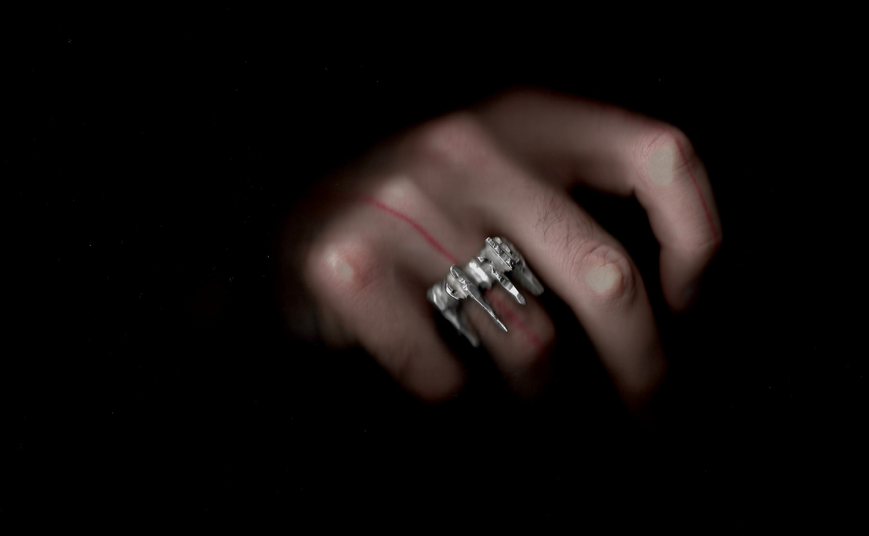 Hand 2